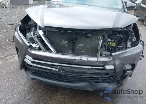 2019 Toyota Highlander Xle из США, поврежденный, VIN 5TDJZRFH1KS735839